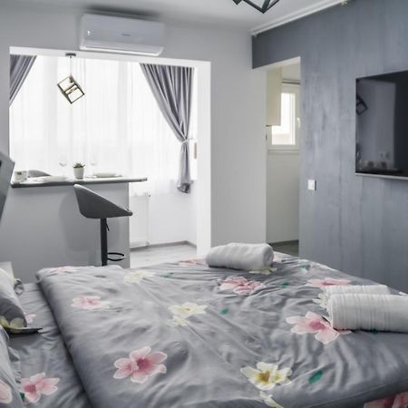 Garsoniera Anca Apartman Torda Kültér fotó
