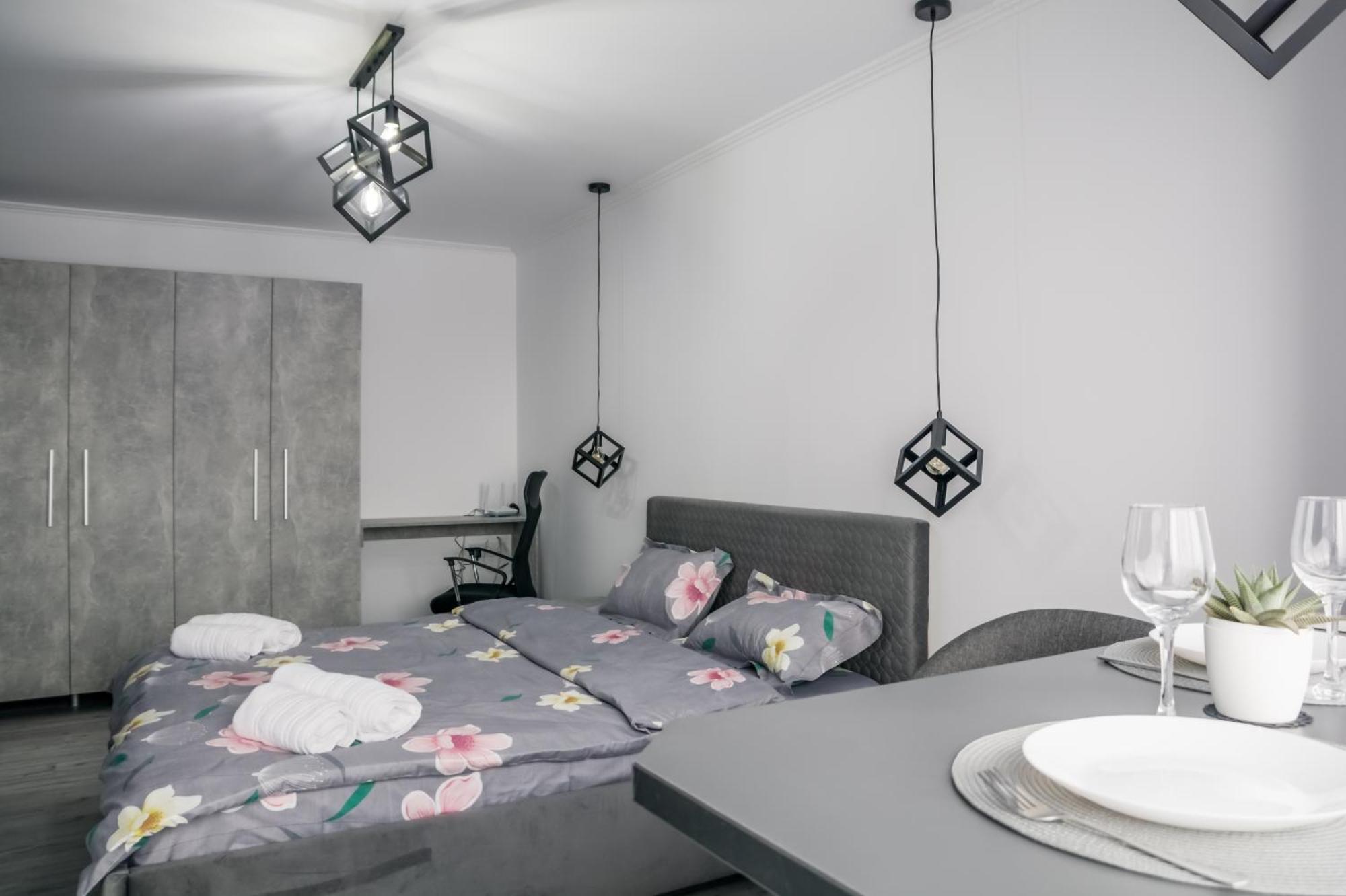Garsoniera Anca Apartman Torda Kültér fotó