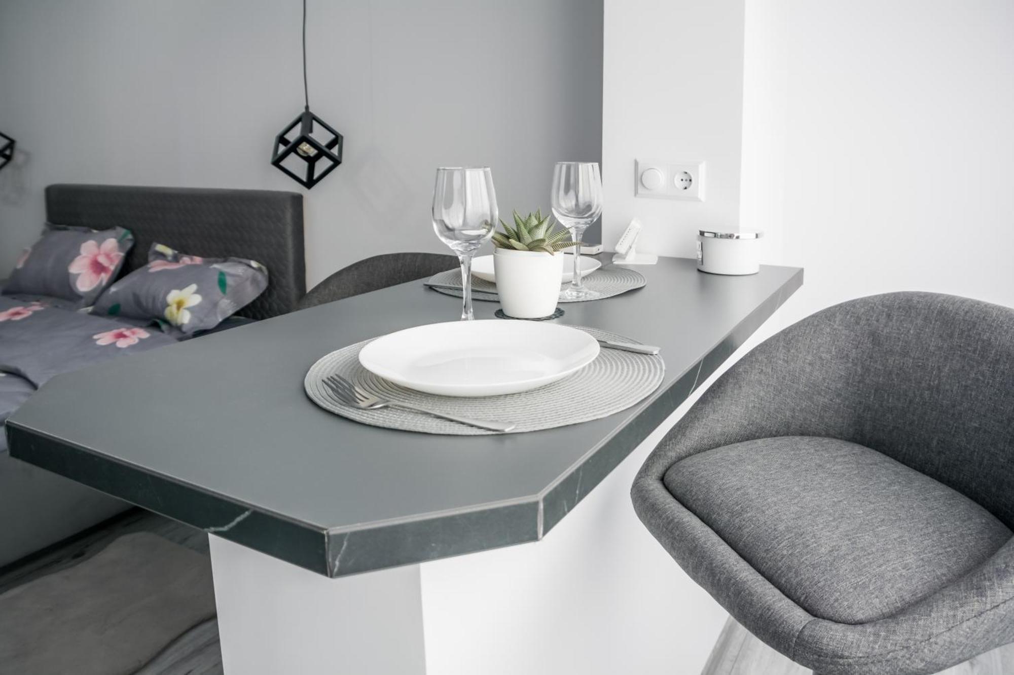 Garsoniera Anca Apartman Torda Kültér fotó